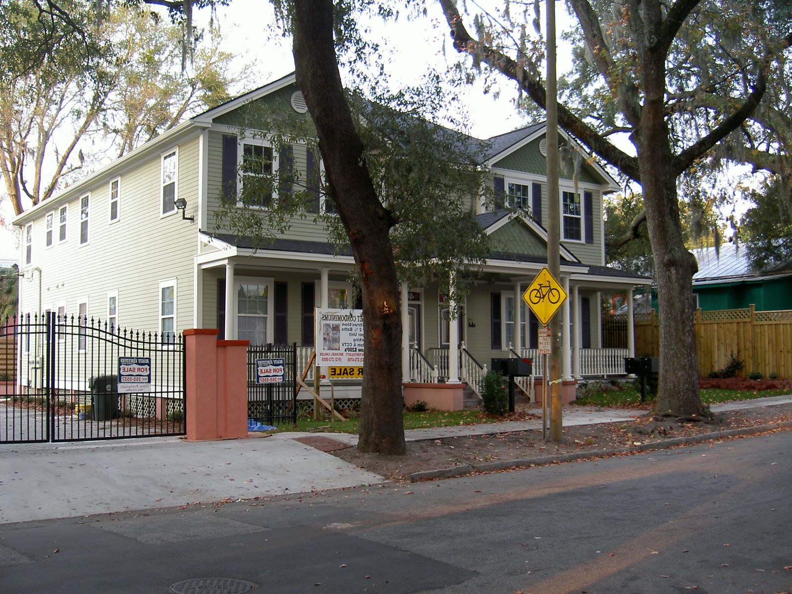 412 E 38th St. Apt C